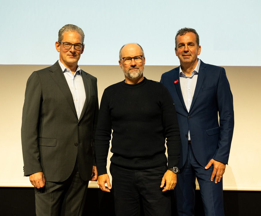Opening und Keynote-Speaker (von links): Matthias Stalzer (VP Global Key Account Management RHI Magnesita) and Präsident des Europäischen Feuerfestverbandes PRE, Ansgar Baums (Stimson Center/General Manager) und Ulf Frohneberg.